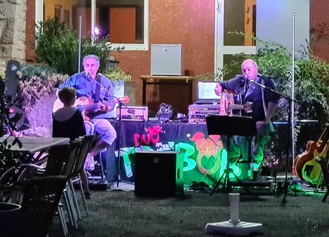 Camping Les Calquières, 4* - 27