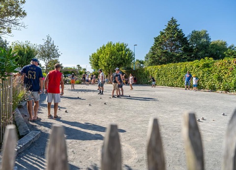 Camping L'Abri des Pins, 4* - 201