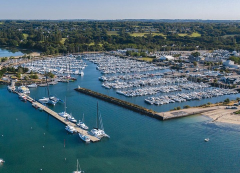 Camping La Roche Percée 4* - 51