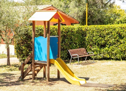 Camping Cisano San Vito, 4* - 10