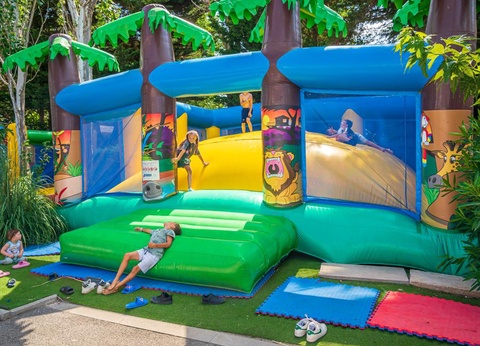 Camping Le Clos Virgile, 4* - 121