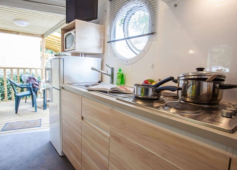 Camping Le Petit Rocher - 6