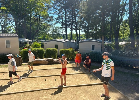 Camping Les Ajoncs d'Or 4* - 46