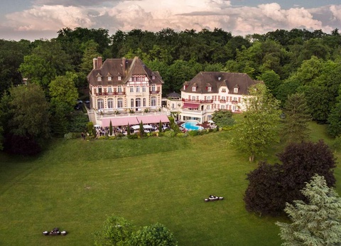 Séjournez au coeur de la forêt de Chantilly dans un château 4* - 4* - 3