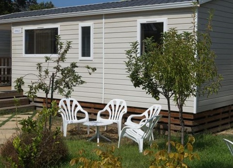 Camping Les Castors, 4* - 33