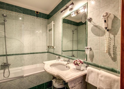 Italie v France (Tournoi des VI Nations 2027) + Hôtel 4* - 6