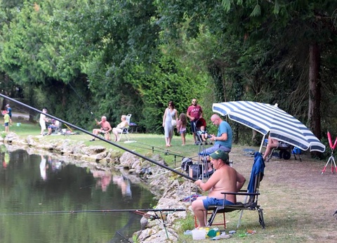 Camping les Etangs du Plessac 4* - 38