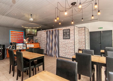 Camping les Etangs du Plessac 4* - 68