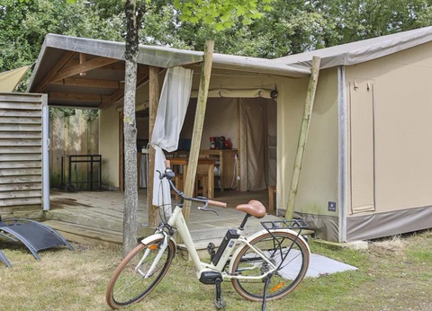 Flower Camping Le Val De Vie, 4* - 29