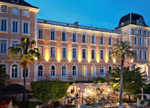 Séjour en suite avec dîner à proximité des plus belles plages de la Côte d'Azur - 3* - 5