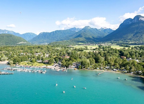 Camping Romanée - la Ferme de la Serraz, 5* - 37