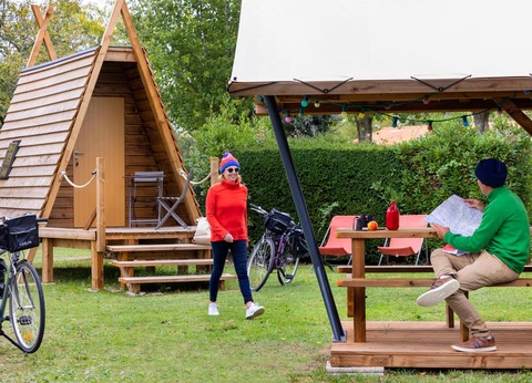 Flower Camping La Davière Plage, 4* - 10