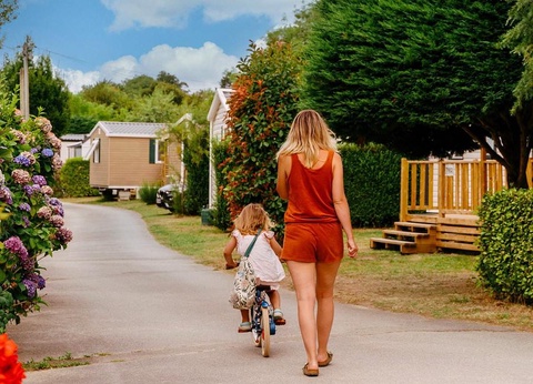 Camping Le Moulin de Kermaux, 4* - 42