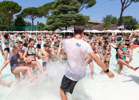 hu Altomincio village, 4* - 57