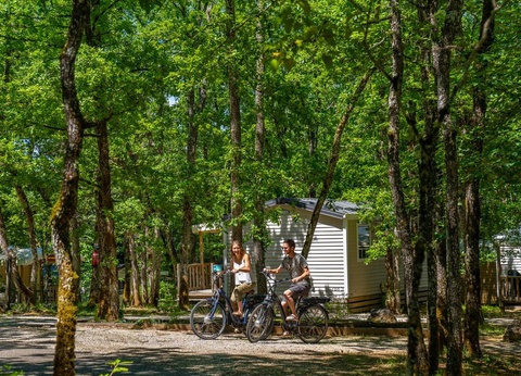 Camping Romanée - Lou Castel, 4* - 23