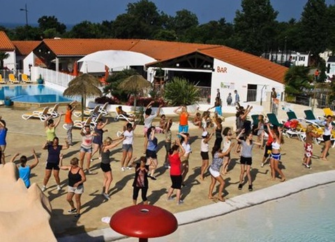 Camping Les Ecureuils, 4* - 11