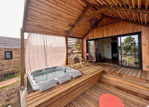 Damona Lodges, 3* - 10