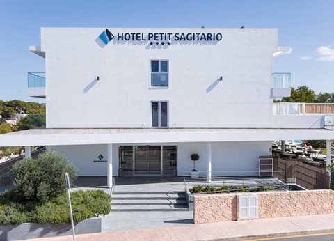 Hôtel Petit Sagitario 4* - 12