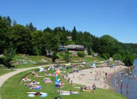 Camping du Lac d'Aydat, 3* - 33