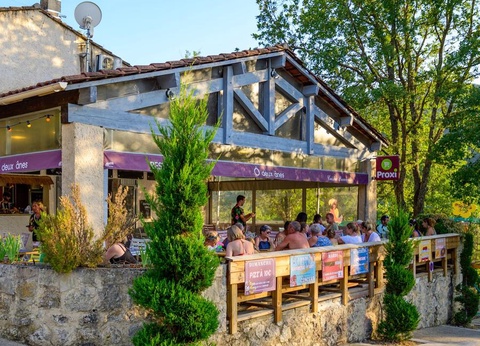 Camping Le Clos de Barbey, 3* - 38