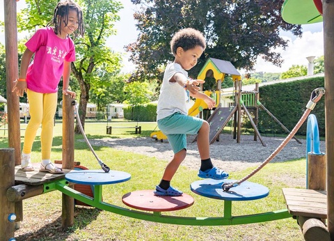 Camping Romanée - la Ferme de la Serraz, 5* - 17