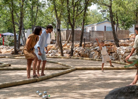 Camping Tikayan Rives du Lac de Sainte Croix, 3* - 44