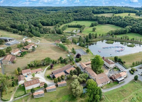 Camping Les Gorges Du Chambon - Ciela Village, 4* - 9