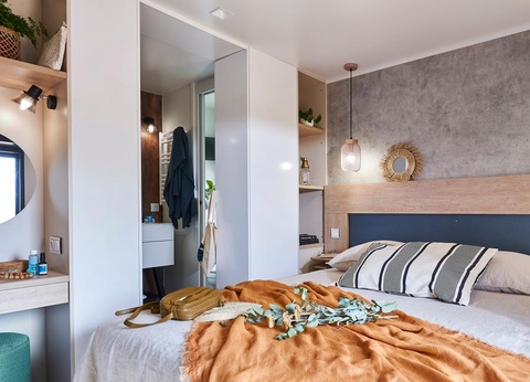 Camping Country Park Crecy La Chapelle - Next to Disneyland Paris, 4* - 5