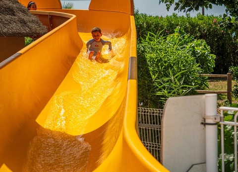 Camping Le Clos Virgile, 4* - 51