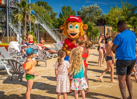 Camping Riez à la Vie 4* - 35