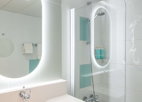 Cadre calme et reposant près de Mâcon - 4* - 52