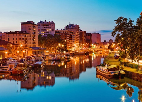 Soirée d'exception à Toulouse avec dîner spécial et soirée dansante pour le Nouvel An 2026 - 4* - 9