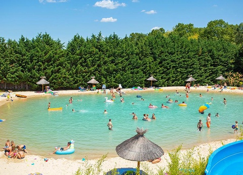 Camping Le Château de Galaure, 4* - 10