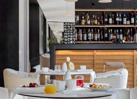 H10 Port Vell - Séjour romantique devant le port de Barcelone avec bouteille de cava incluse - 4* - 9