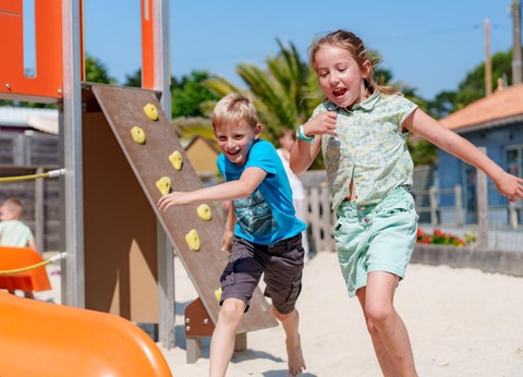 Camping du Vieux Château, 3* - 45