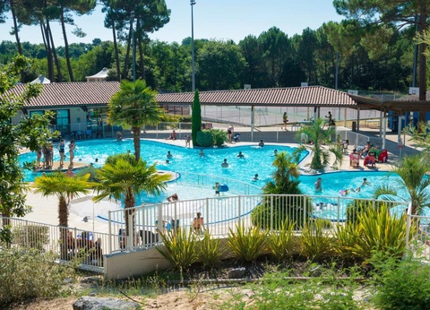 Camping Vacances André Trigano - Domaine de Montcalm, 4* - 26