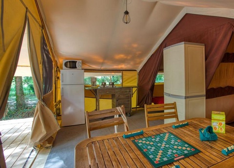 Flower Camping La Sagne 3* - 92
