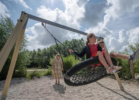 Flower Camping les Aubepines, 4* - 38