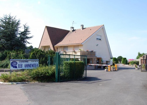 Camping Les Ammonites, 4* - 5