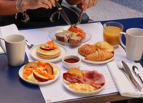 Votre Nöel 2025 d'exception avec dîner à Toulon - 4* - 8