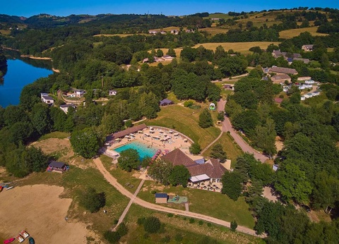 Camping Domaine des Tours, 4* - 15