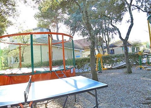 Flower Camping Le Fondespierre 3* - 28