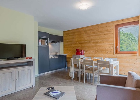 Résidence Madame Vacances Les Epinettes 4* - 13