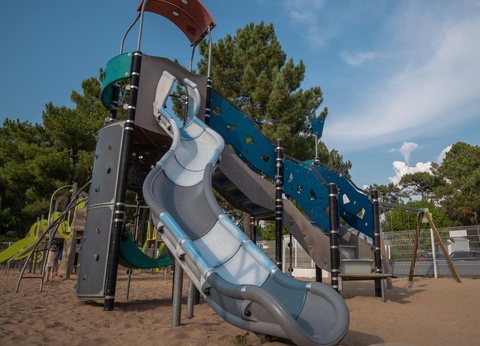 Camping Les Genêts, 5* - 56