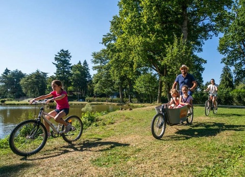 Camping Les Ormes Domaine et Resort 5* - 33