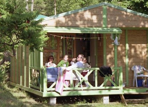 Camping Iserand Calme et Nature, 3* - 40