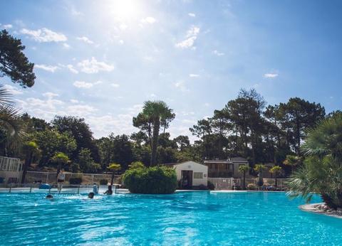 Camping Vacances André Trigano - Domaine de Montcalm, 4* - 37