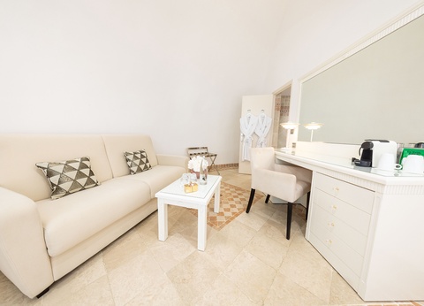 Hôtel Abbaye 5* ( avec vols réguliers ) - 12