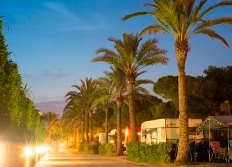 Camping Stel - Roda de Bara, 4* - 82