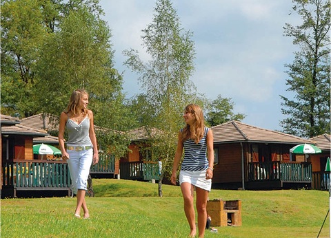 VVF Cantal Salers Vendes 3* - 5